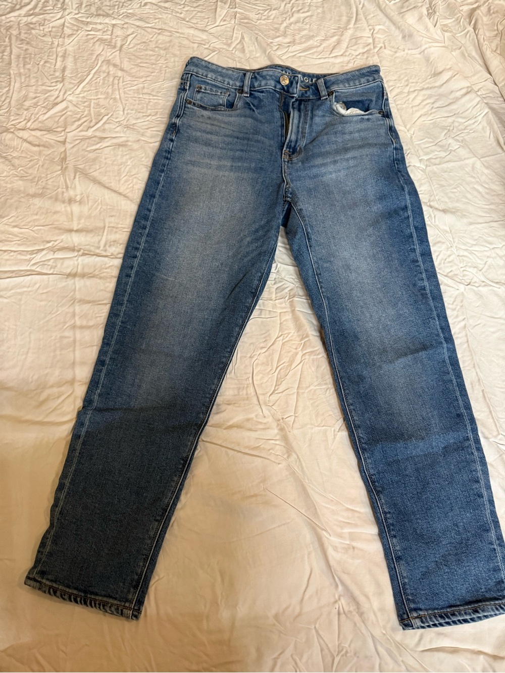 American Eagle Outfitters High-Rise Blue Straight Jeans